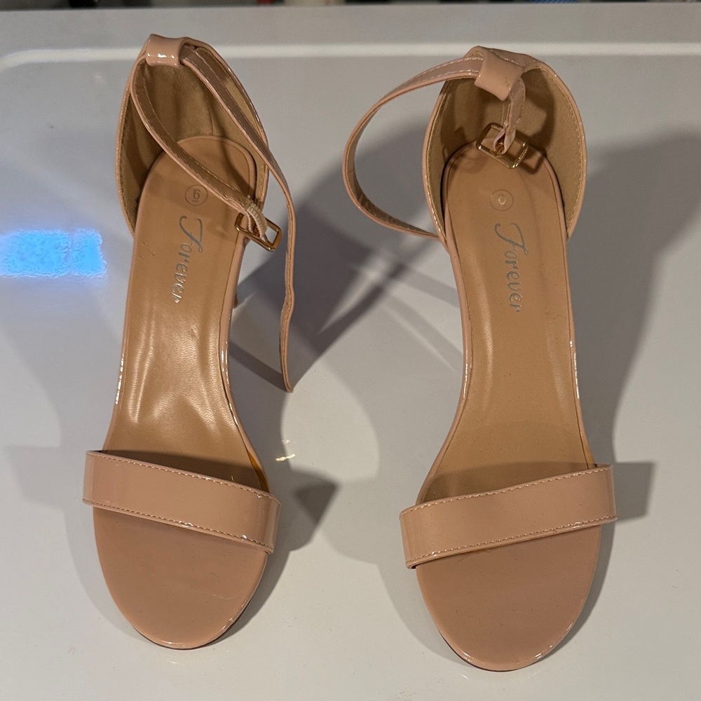 Forever Beige short Heeled sandals size 6 - Picture 1 of 5